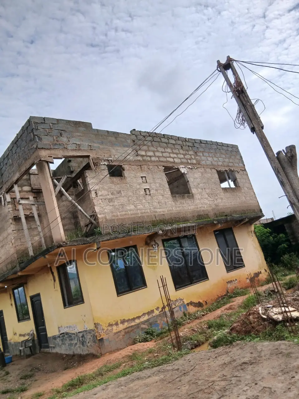 8bdrm House in Oyibi for sale in Oyibi