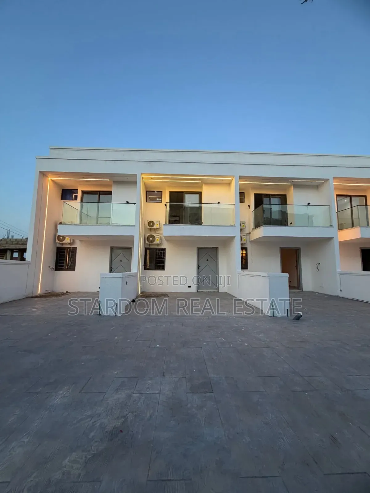 2bdrm Townhouse/Terrace in Ashaley Botwe, School Junction for sale in School Junction