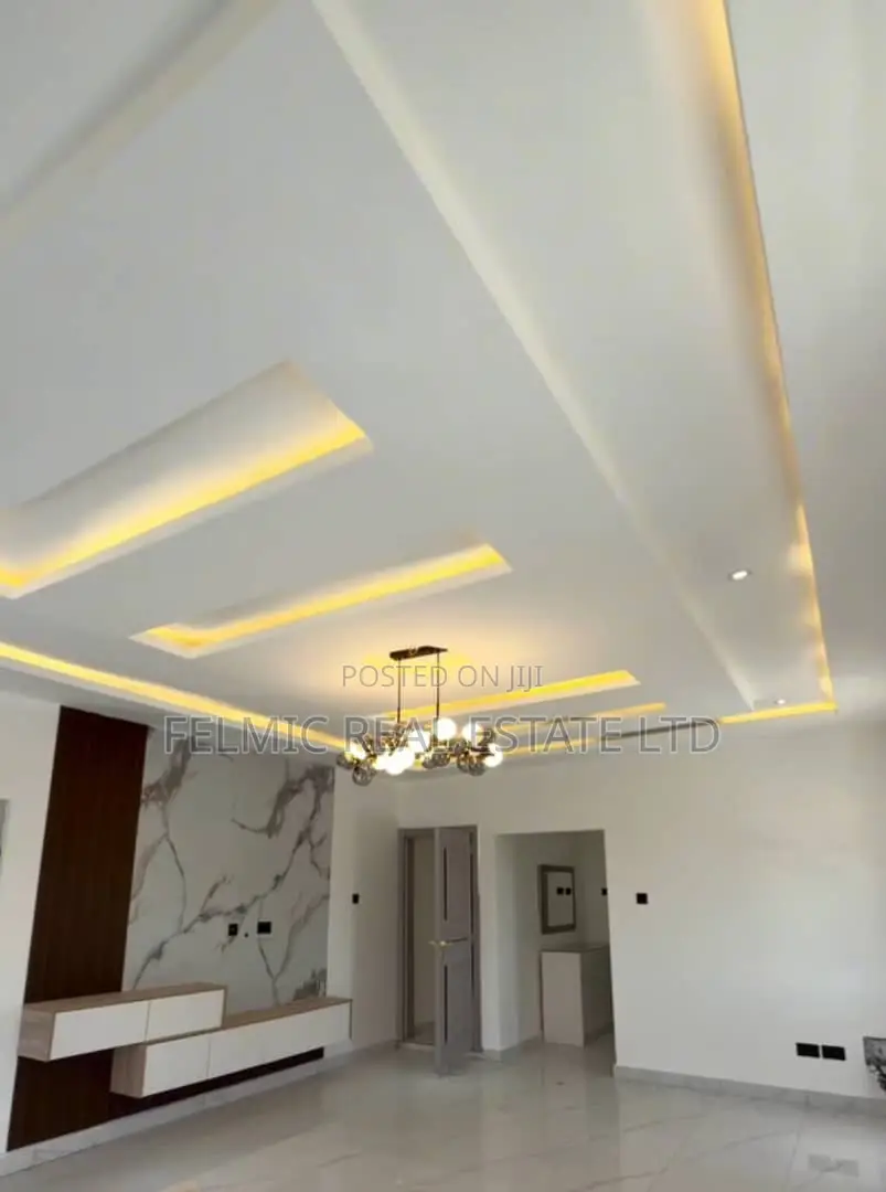 4bdrm Duplex in Felmic Real Estate, Sakumono for sale in Sakumono