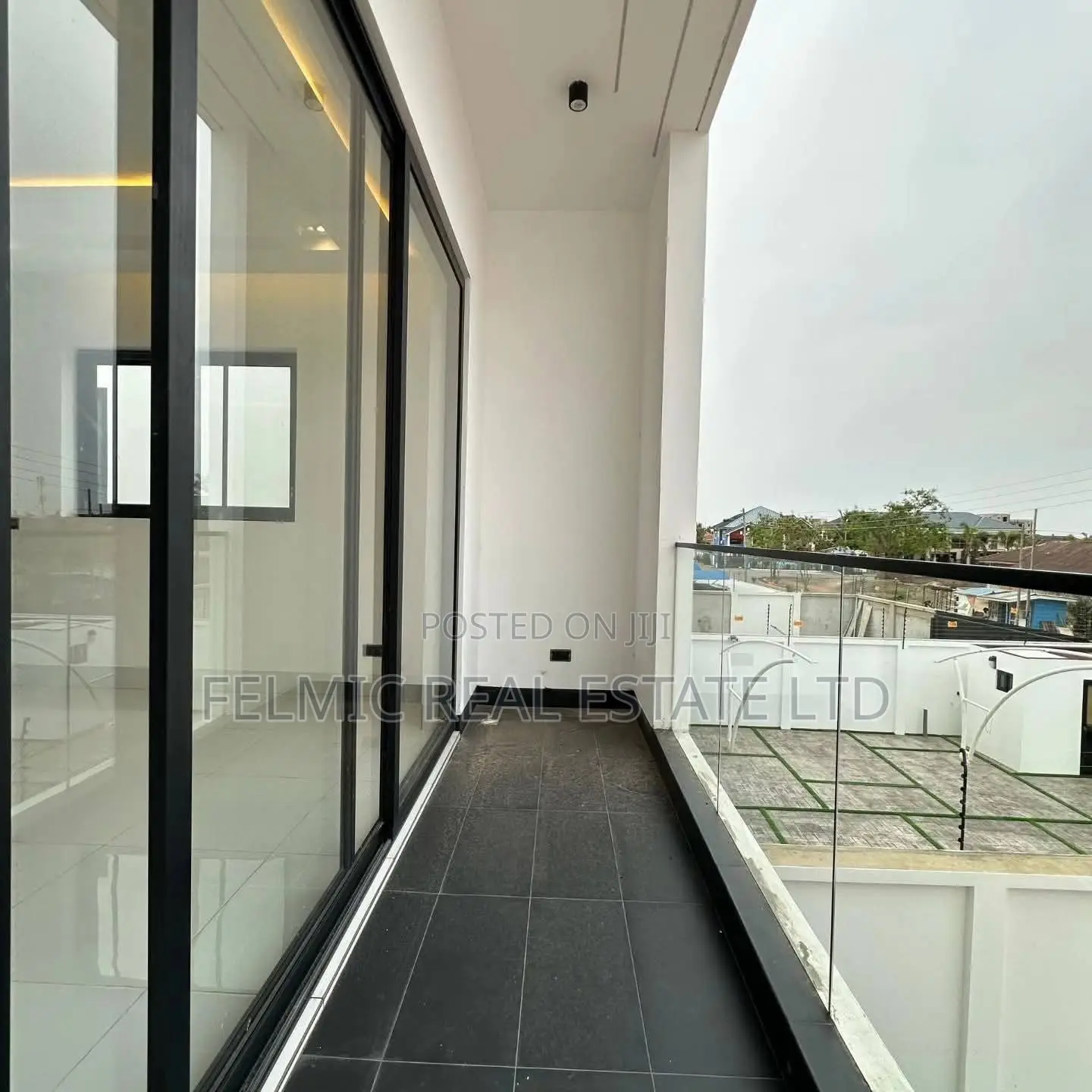 4bdrm Duplex in Felmic Real Estate, Coca Cola for sale in Coca Cola