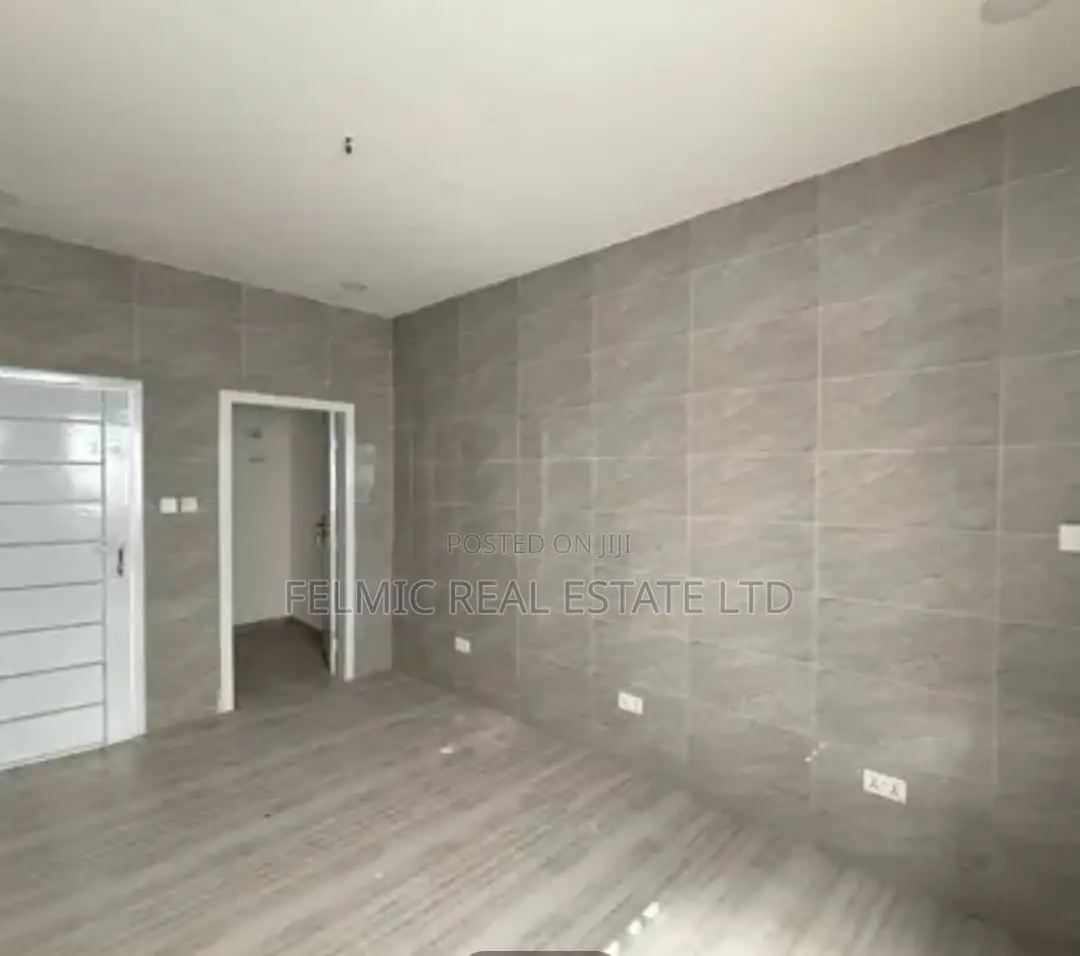 3bdrm House in Felmic Real Estate, Baatsona Total for sale in Baatsona Total