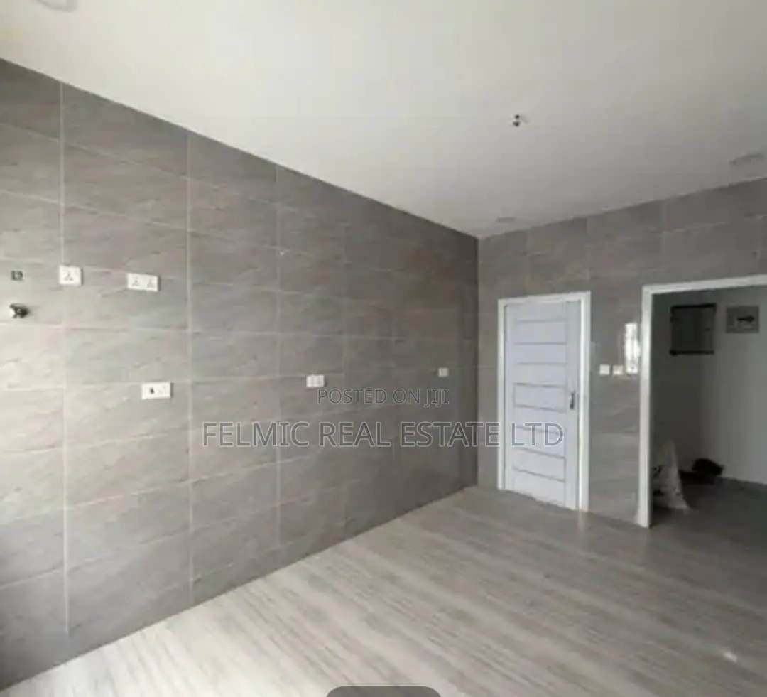 3bdrm House in Felmic Real Estate, Baatsona Total for sale in Baatsona Total