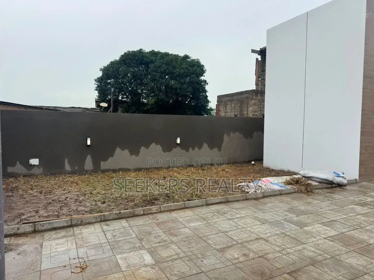 3bdrm Bungalow in Seekers Realty, Teshie-Nungua Estates for sale in Teshie-Nungua Estates