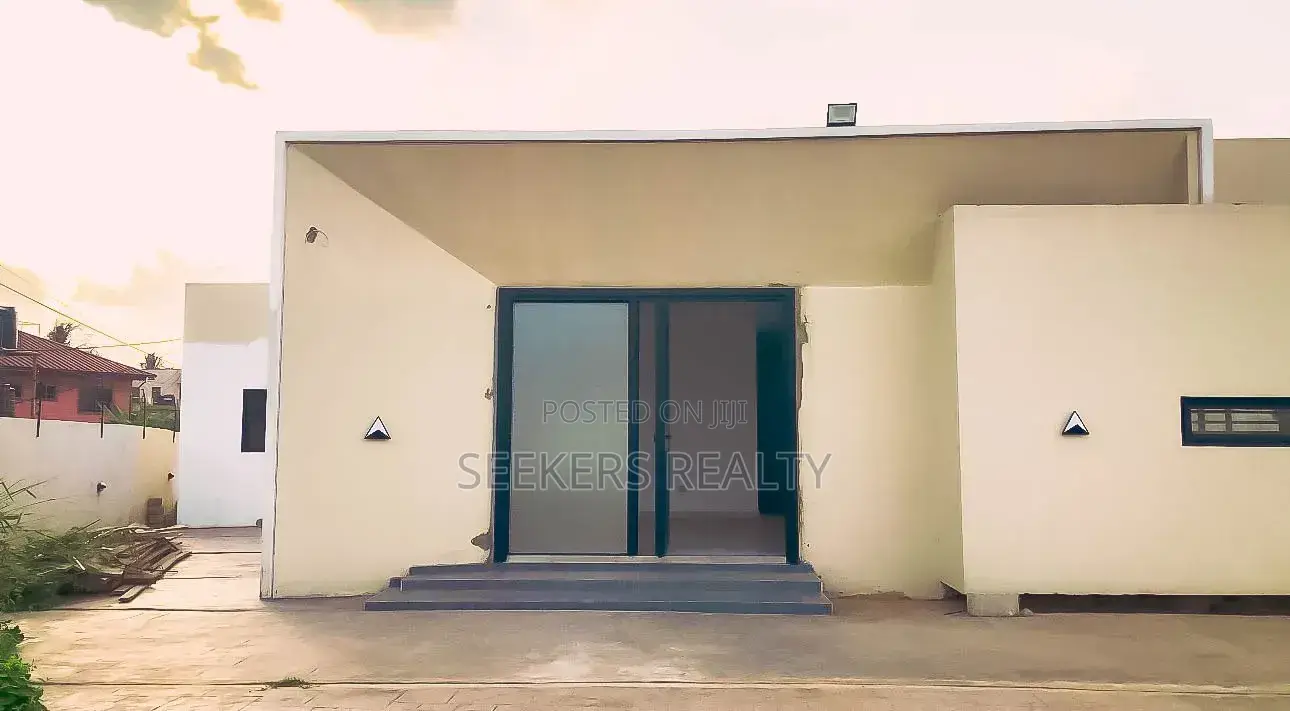 4bdrm Bungalow in Seekers Realty, Accra Metropolitan for sale in Accra Metropolitan