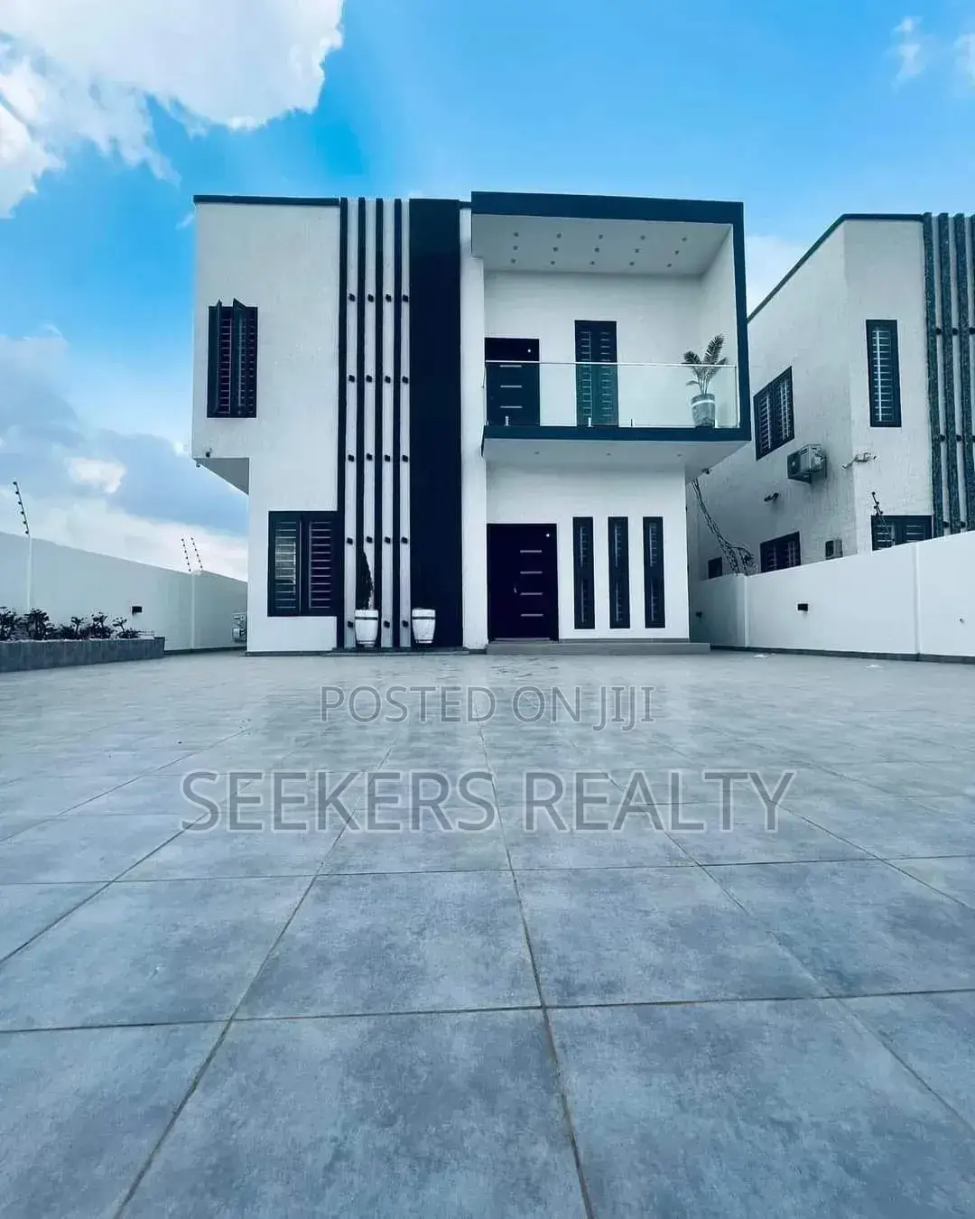 4bdrm House in Seekers Realty, East Legon for sale in East Legon