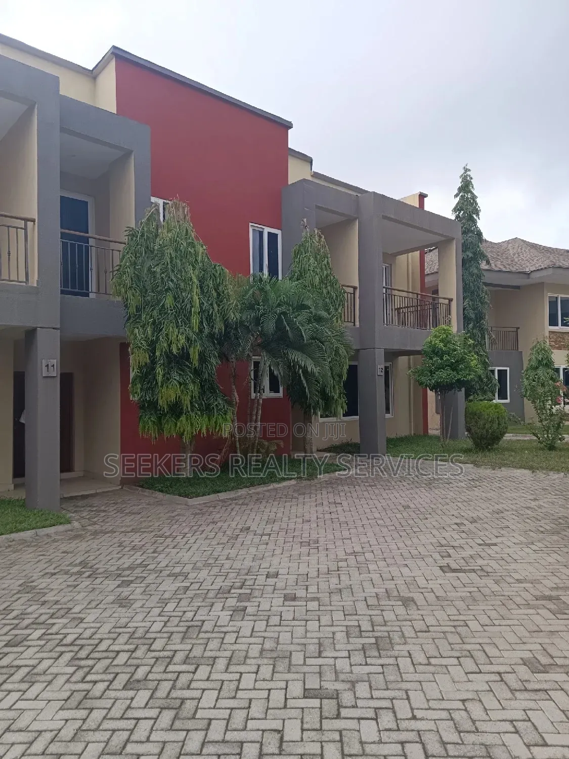 3bdrm Townhouse / Terrace in Seekers Realty, Cantonments for rent in Cantonments
