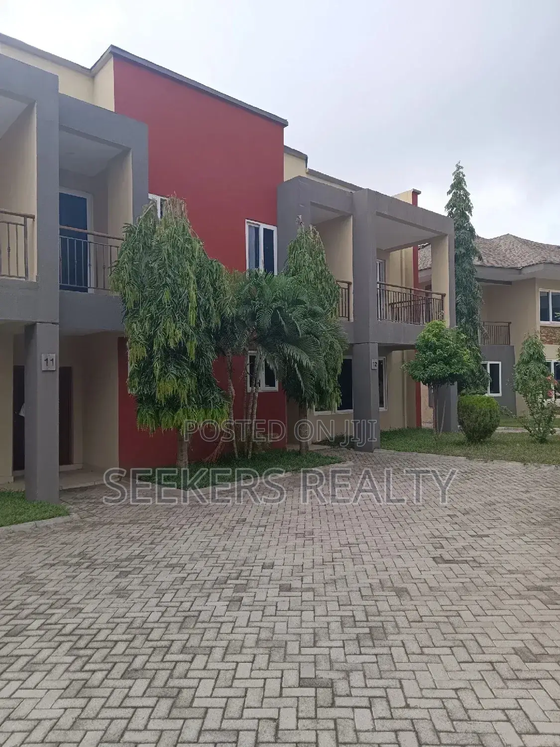 3bdrm Townhouse / Terrace in Seekers Realty, Cantonments for rent in Cantonments