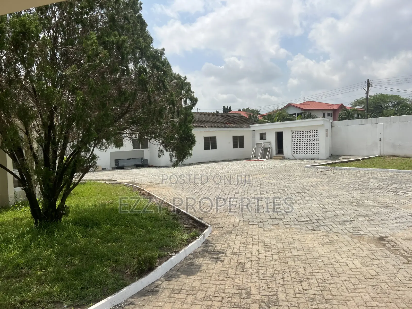 9bdrm House in East Legon for rent in Ga East Municipal