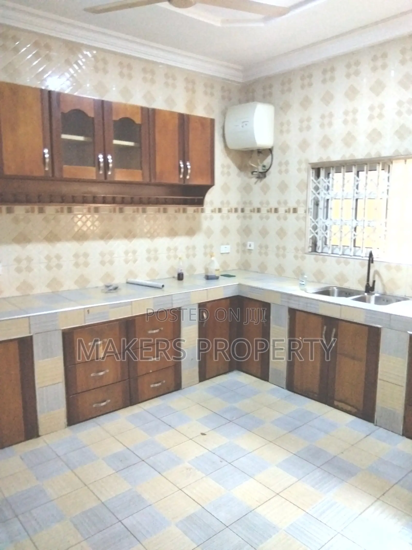 3bdrm Apartment in Mula Property, Police Station for rent in Police Station