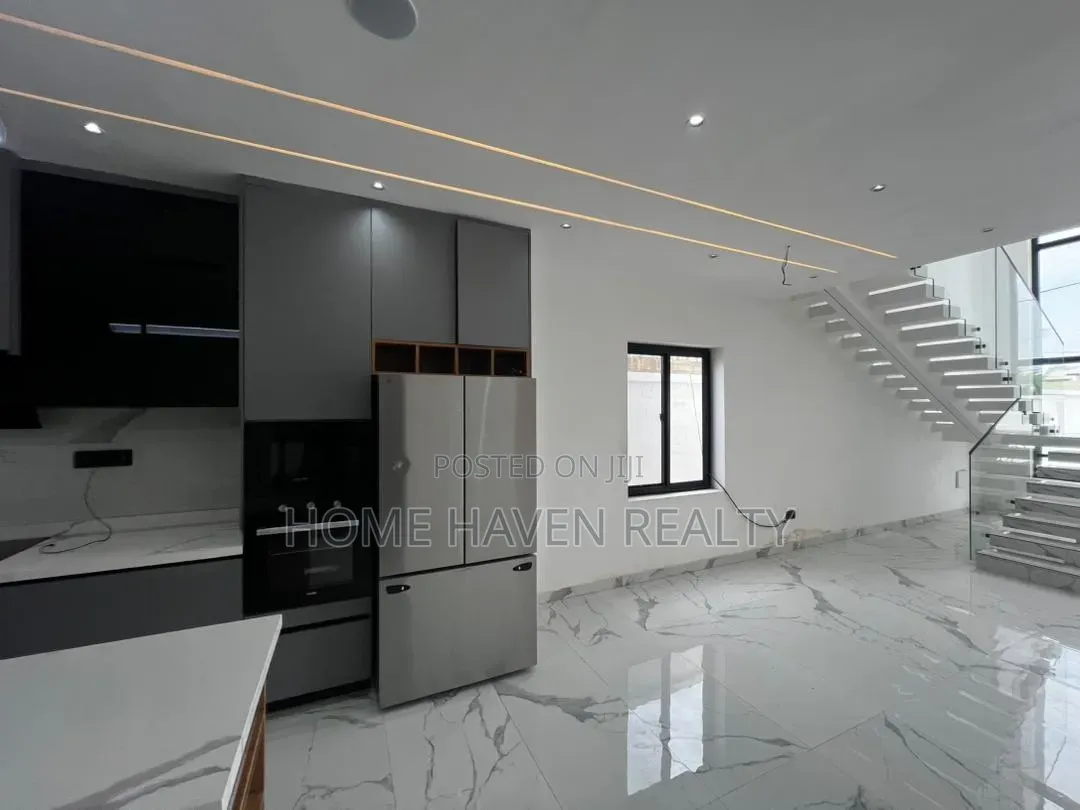 4bdrm House in Ashaley Botwe, Little Roses Area for sale in Little Roses Area