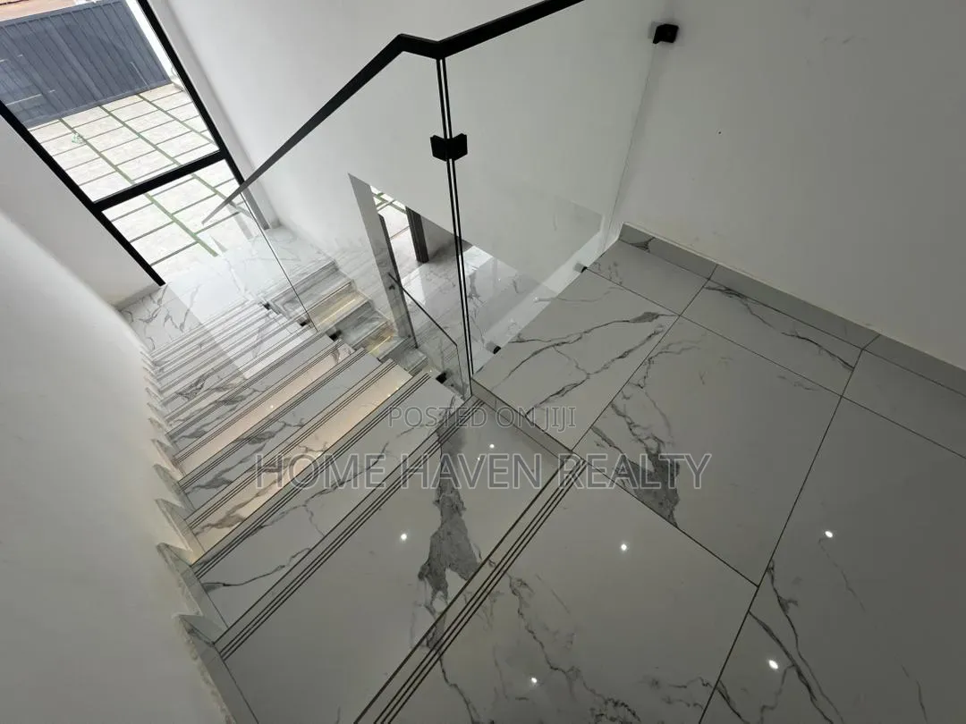 4bdrm House in Ashaley Botwe, Little Roses Area for sale in Little Roses Area