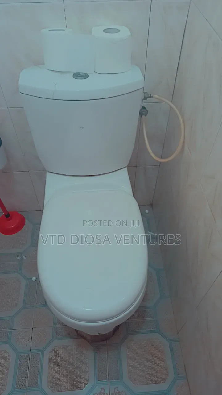 1bdrm Room & Parlour in Dansoman, Market for rent in Market