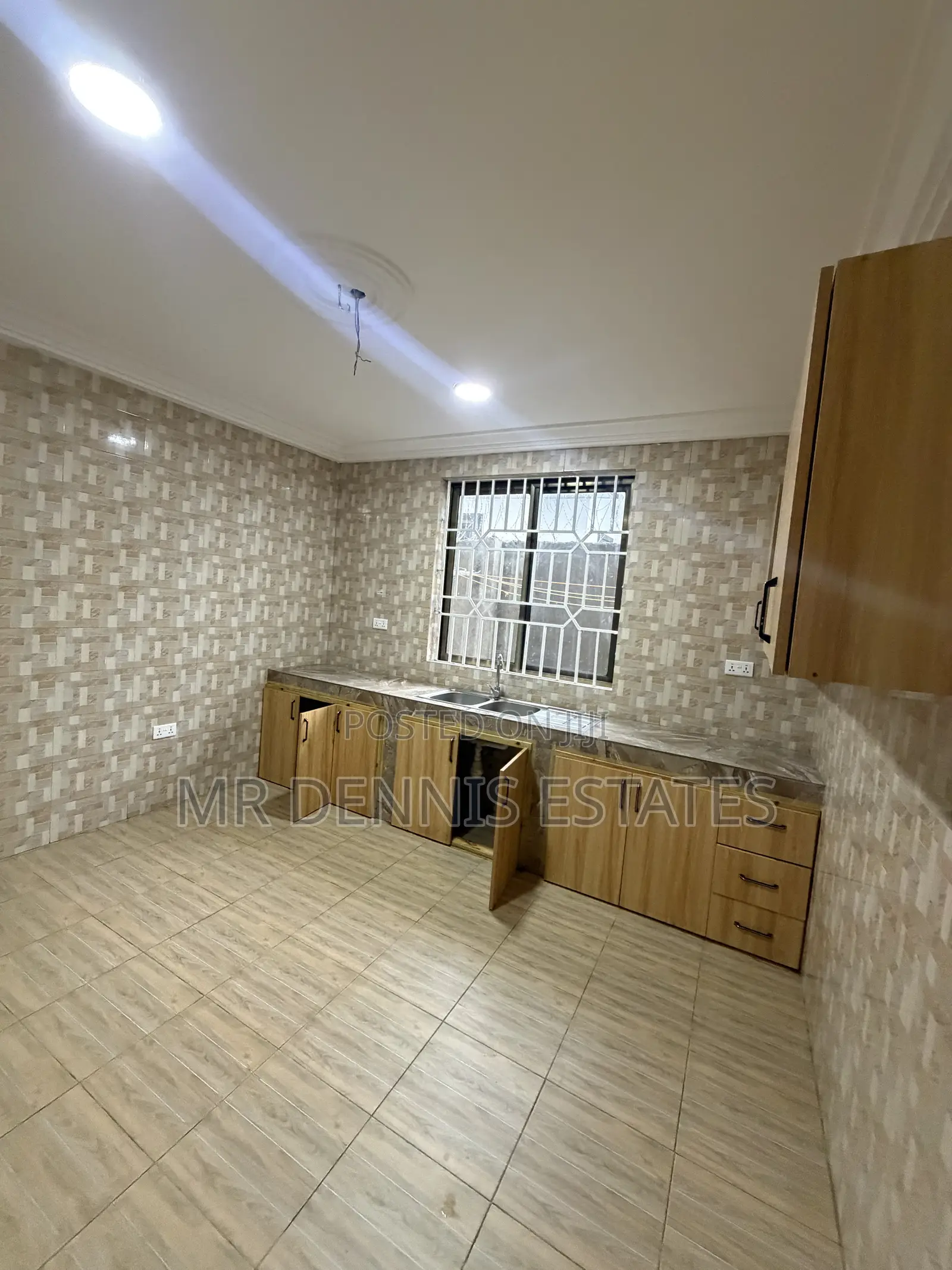 2bdrm Apartment in New Bortianor, West Hills Mall Area for rent in West Hills Mall Area