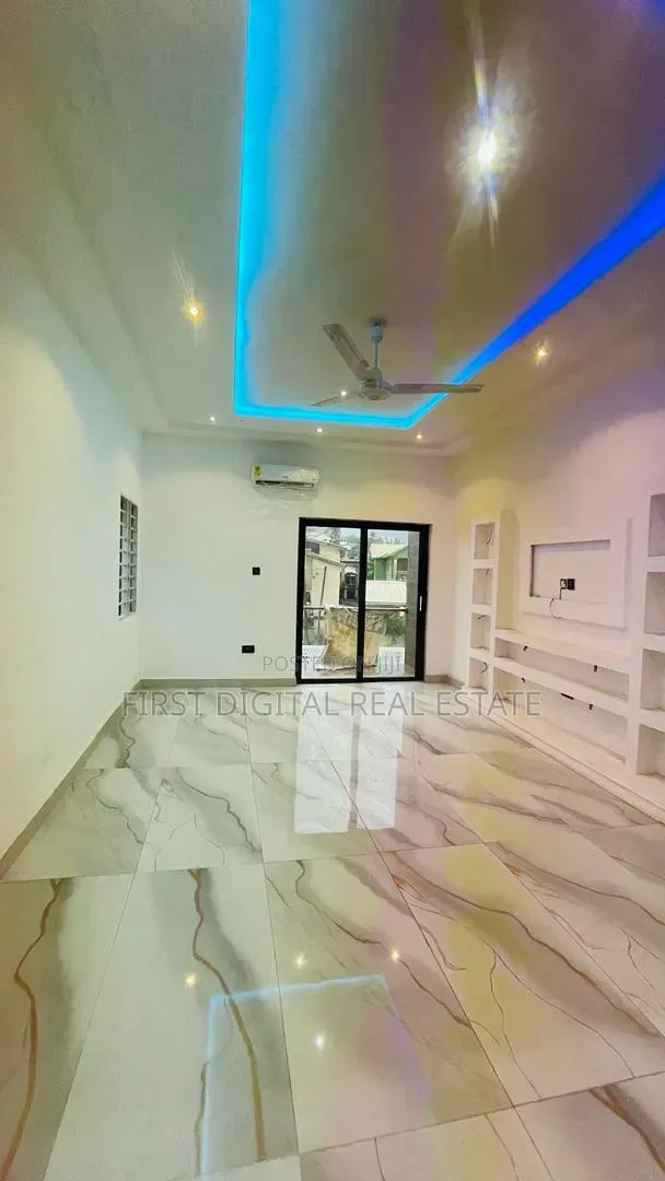 4bdrm House in First Digital Real, Kwabenya for sale in Kwabenya