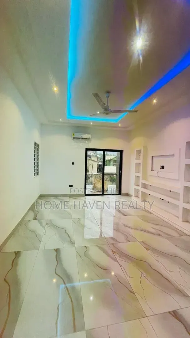 4bdrm House in Kwabenya Adwoa Sarfo for sale in Kwabenya