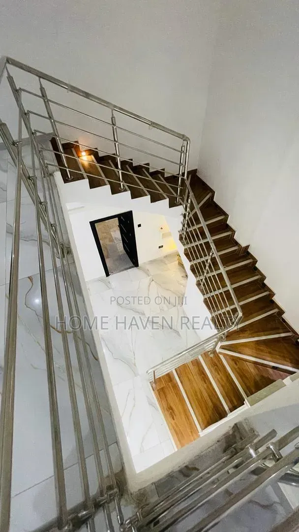 4bdrm House in Kwabenya Adwoa Sarfo for sale in Kwabenya