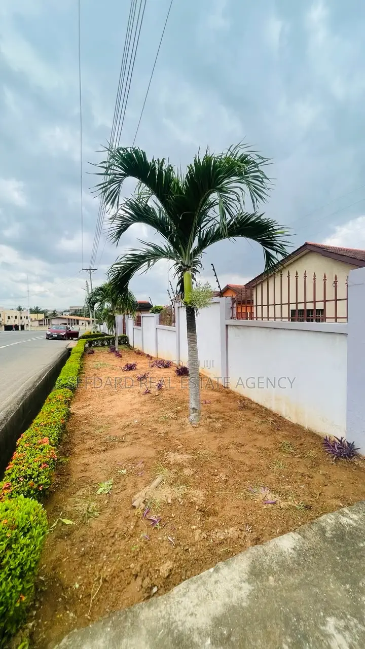 6bdrm House in Sefdard Properties, North Legon for rent in North Legon