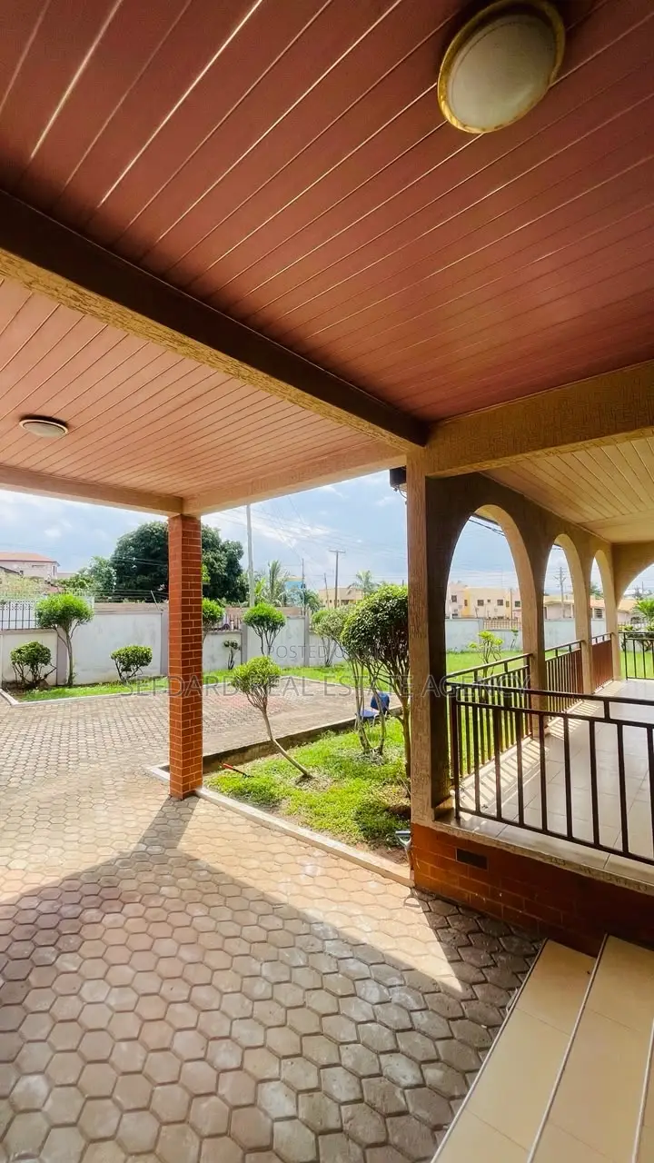 6bdrm House in Sefdard Properties, North Legon for rent in North Legon