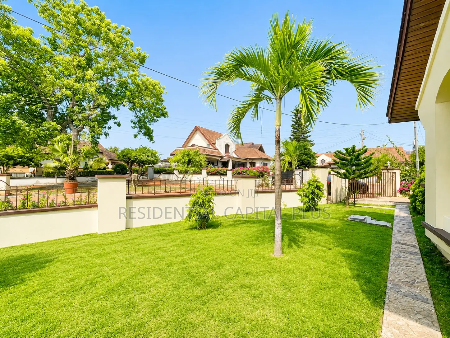 3bdrm House in Buenavista, Sakumono for rent in Sakumono