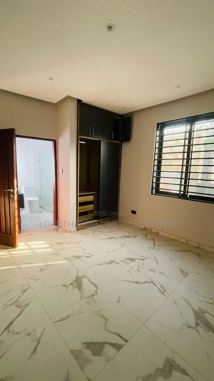 3bdrm House in Pokuase for sale in Pokuase