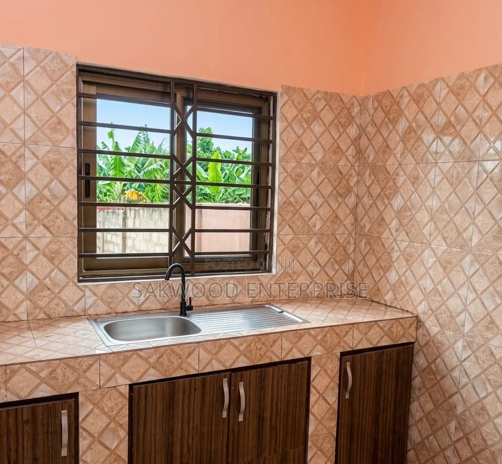 2bdrm Apartment in Sakwood Enterprise, Sasaabi for rent in Sasaabi