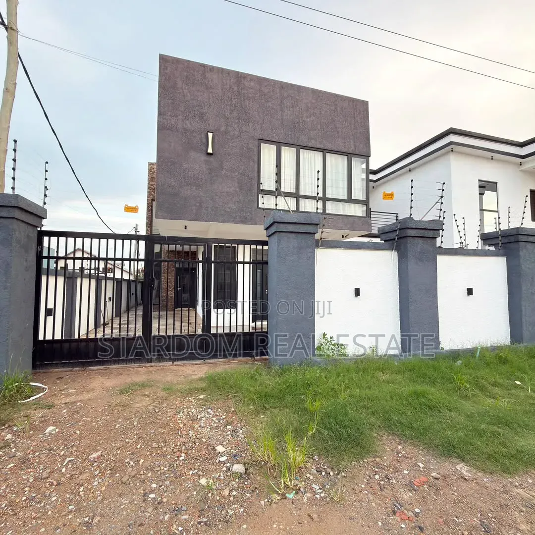 Furnished 3bdrm Duplex in East Legon Hills, Boundary Road Area for sale in Boundary Road Area