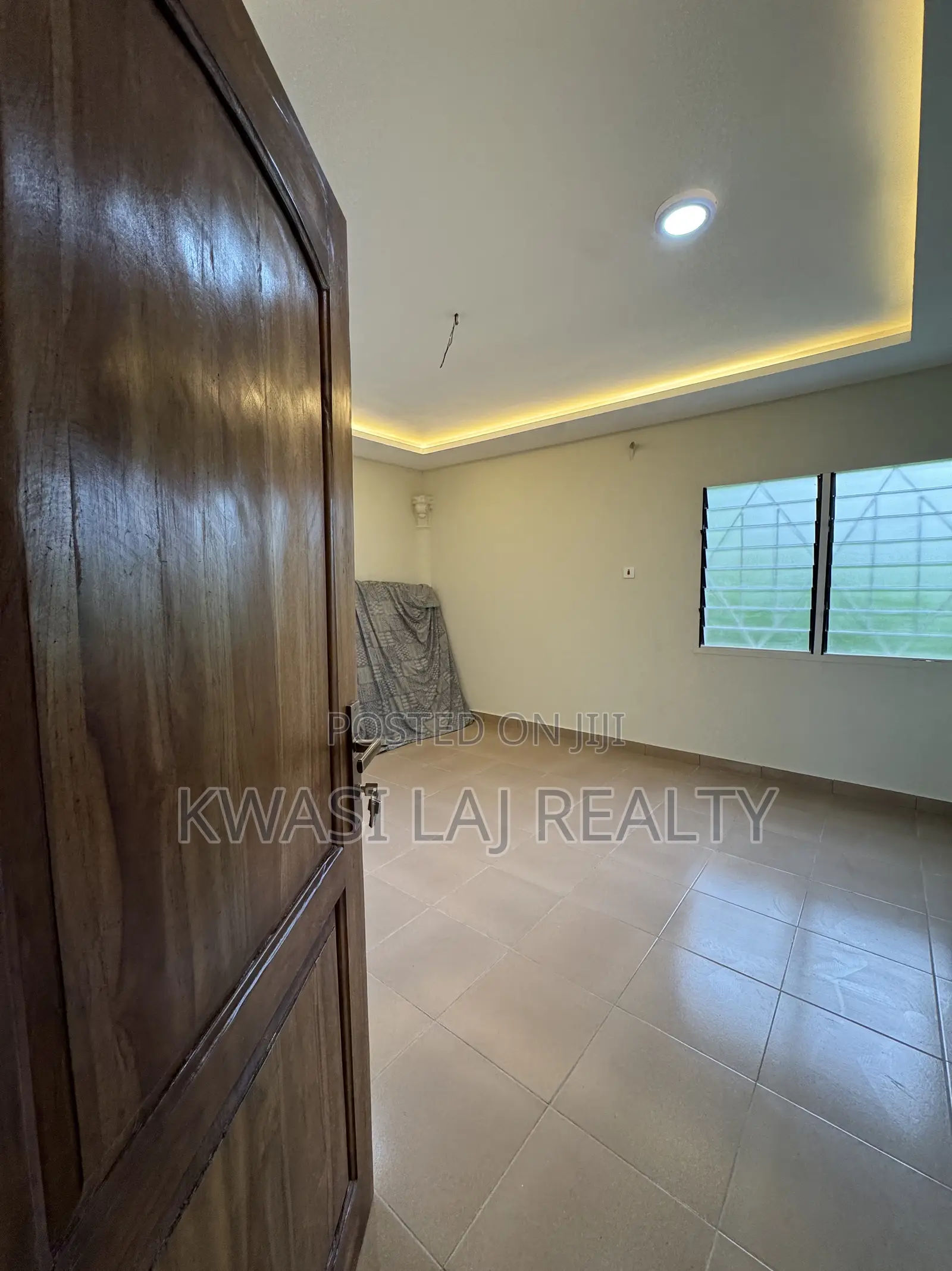 1bdrm Apartment in Redtop, Weija for rent in Weija