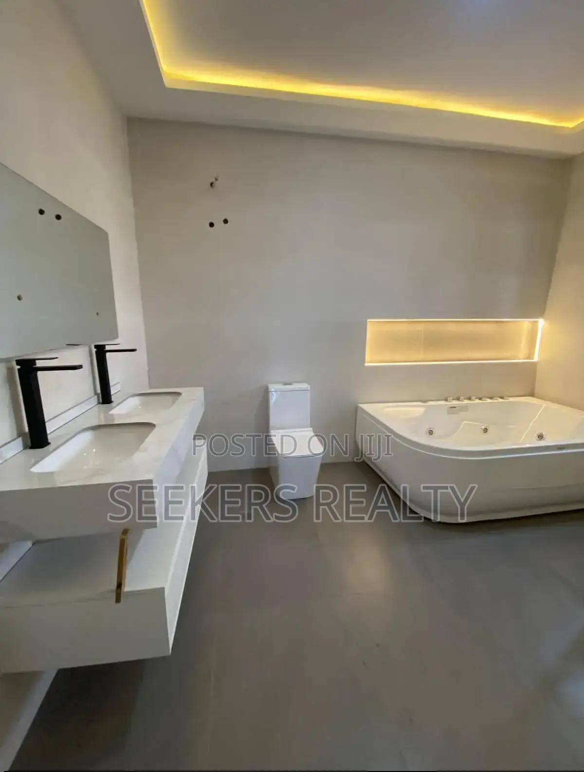 4bdrm House in Seekers Realty, Lashibi for sale in Lashibi