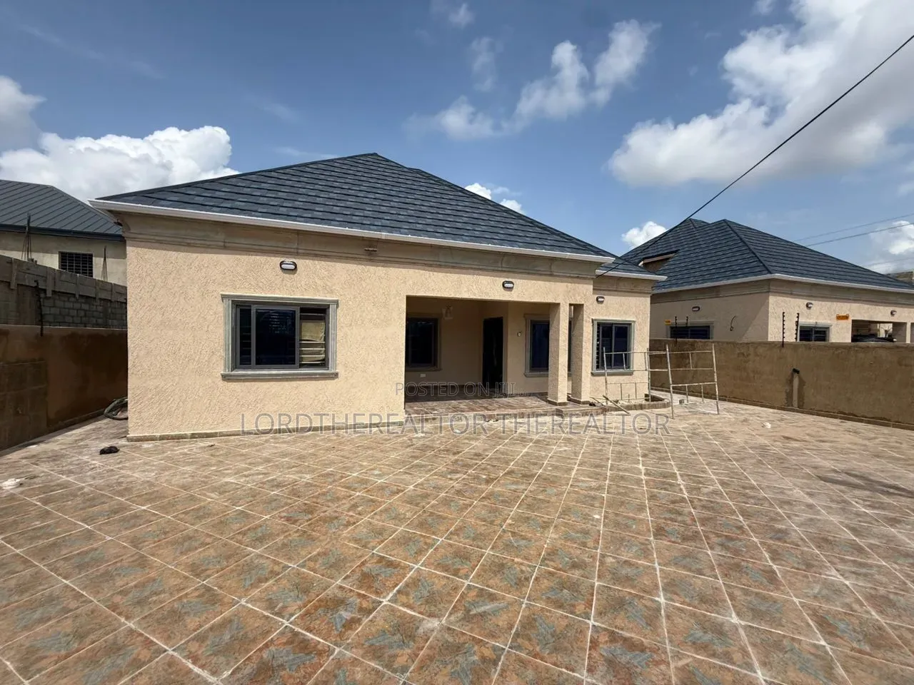 3bdrm House in Pokuase for sale in Pokuase