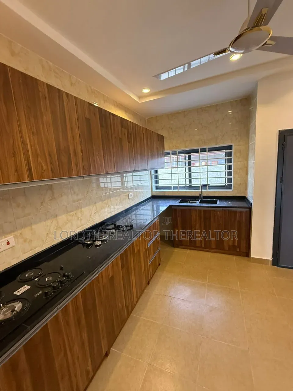 3bdrm House in Pokuase for sale in Pokuase