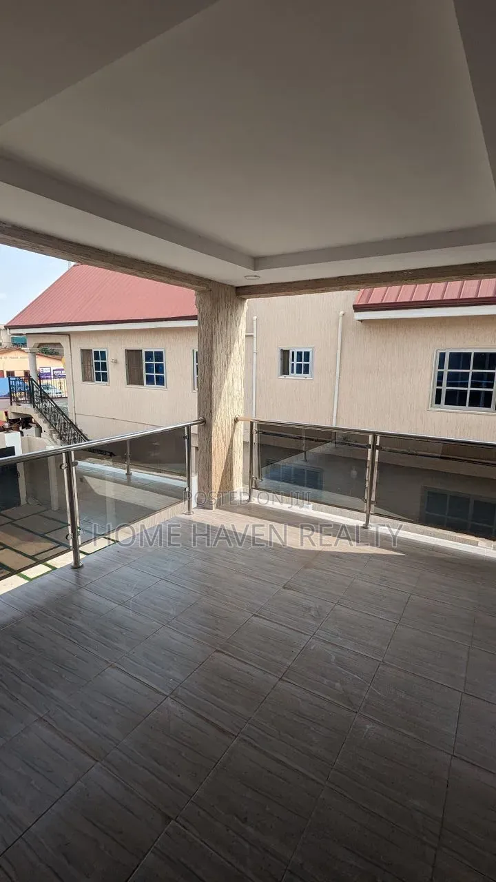 4bdrm House in Atomic Down, Kwabenya for sale in Kwabenya