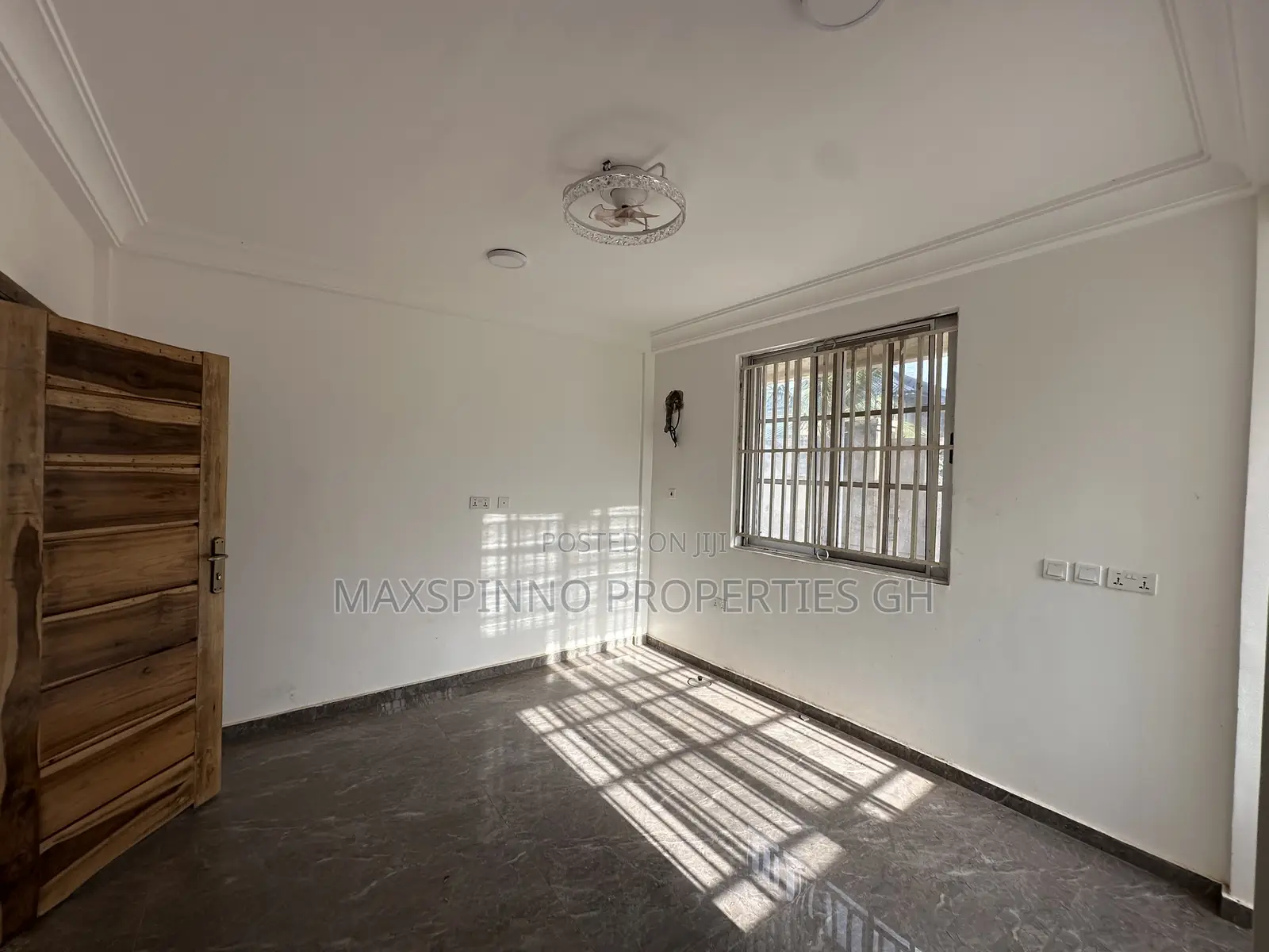 2bdrm Apartment in Maxspinno Properties, Frafraha for rent in Frafraha