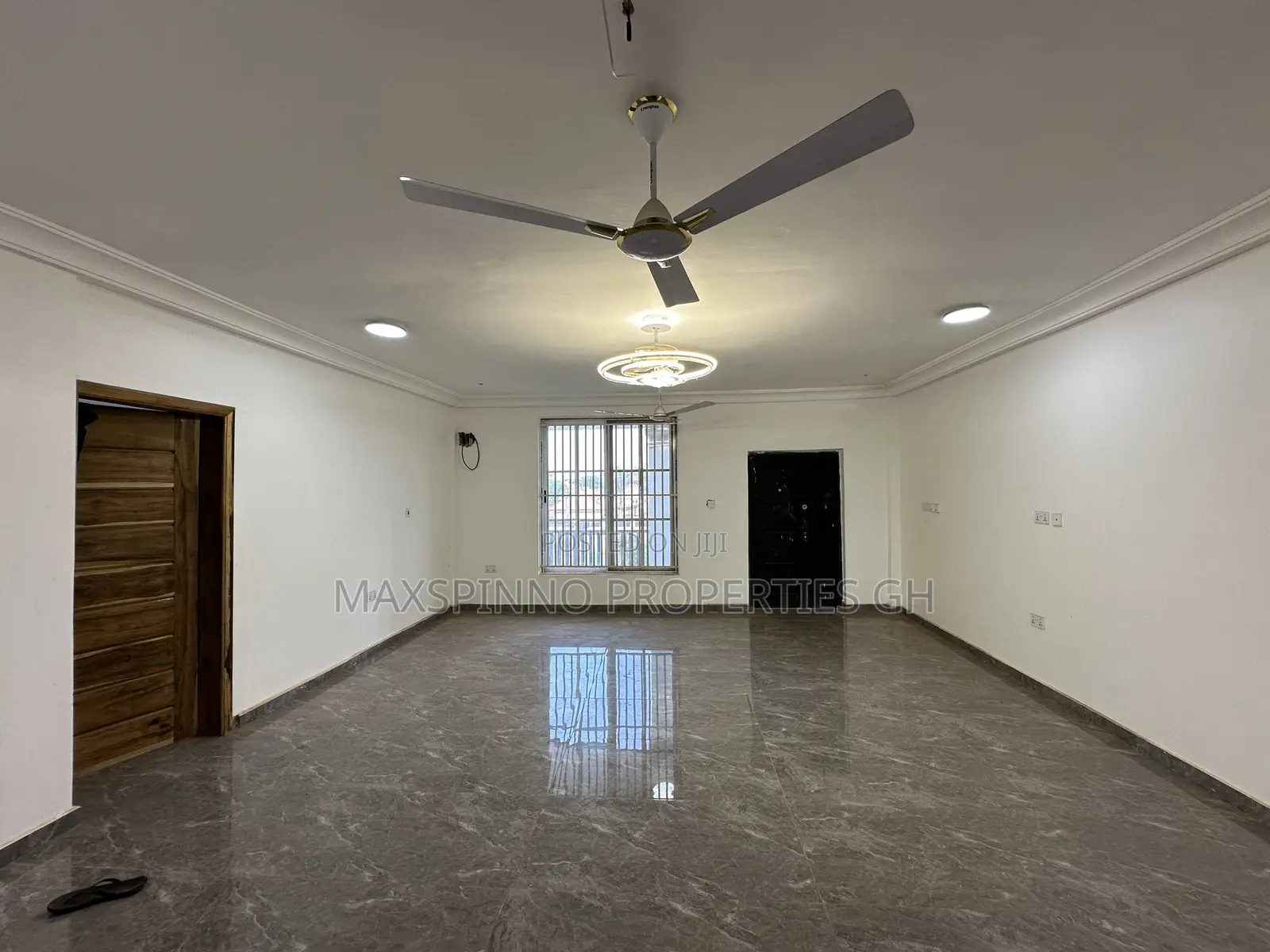 2bdrm Apartment in Maxspinno Properties, Frafraha for rent in Frafraha