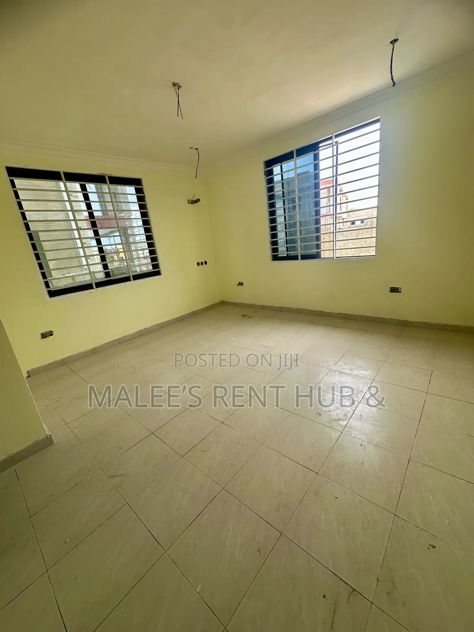 5bdrm Apartment in Maleesrenthub, Spintex for sale in Spintex