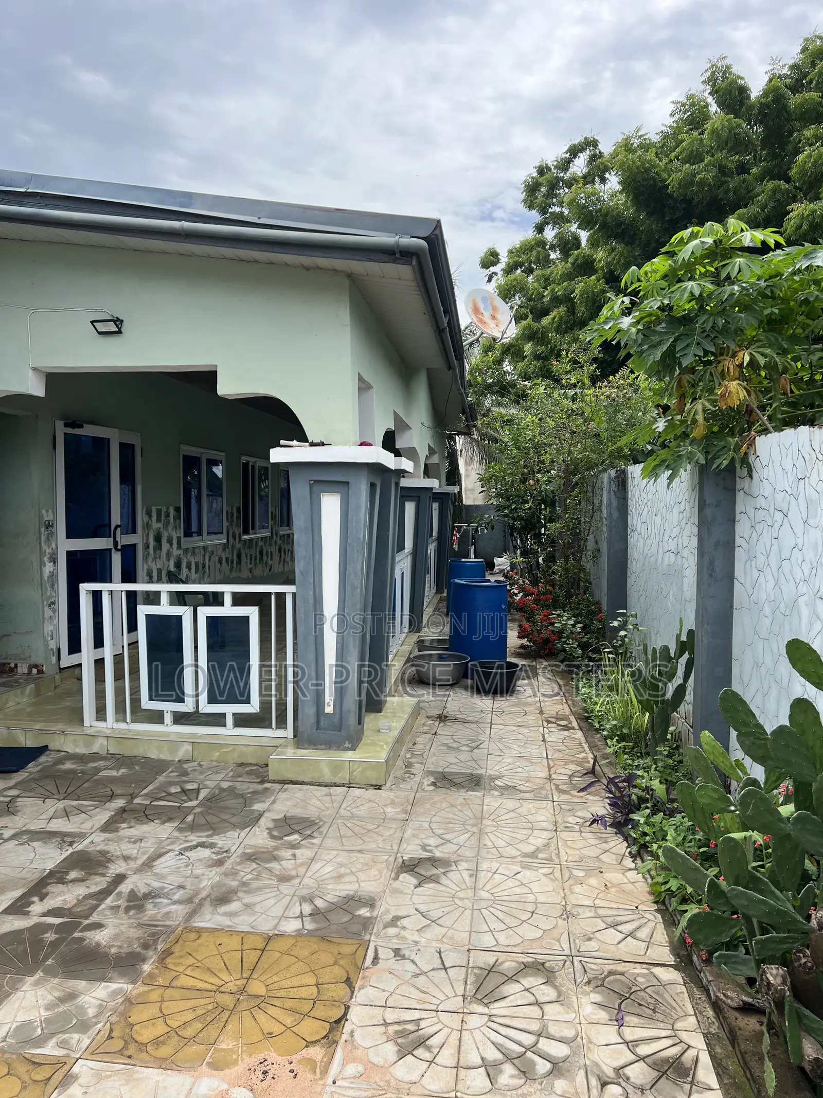 Furnished 7bdrm House in Kasoa for sale in Kasoa