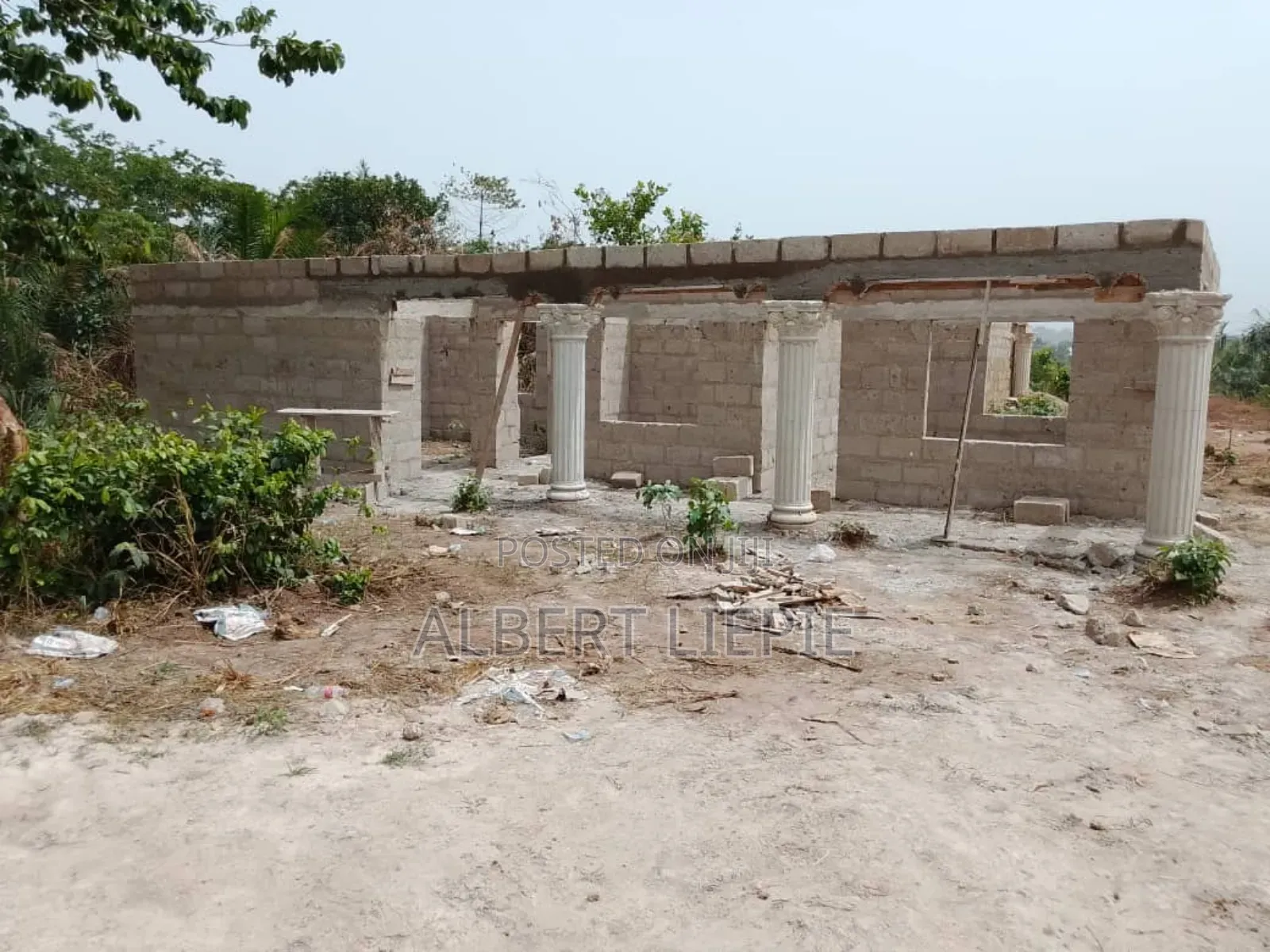 3bdrm Townhouse/Terrace in Albert, Offinso North for sale in Offinso North