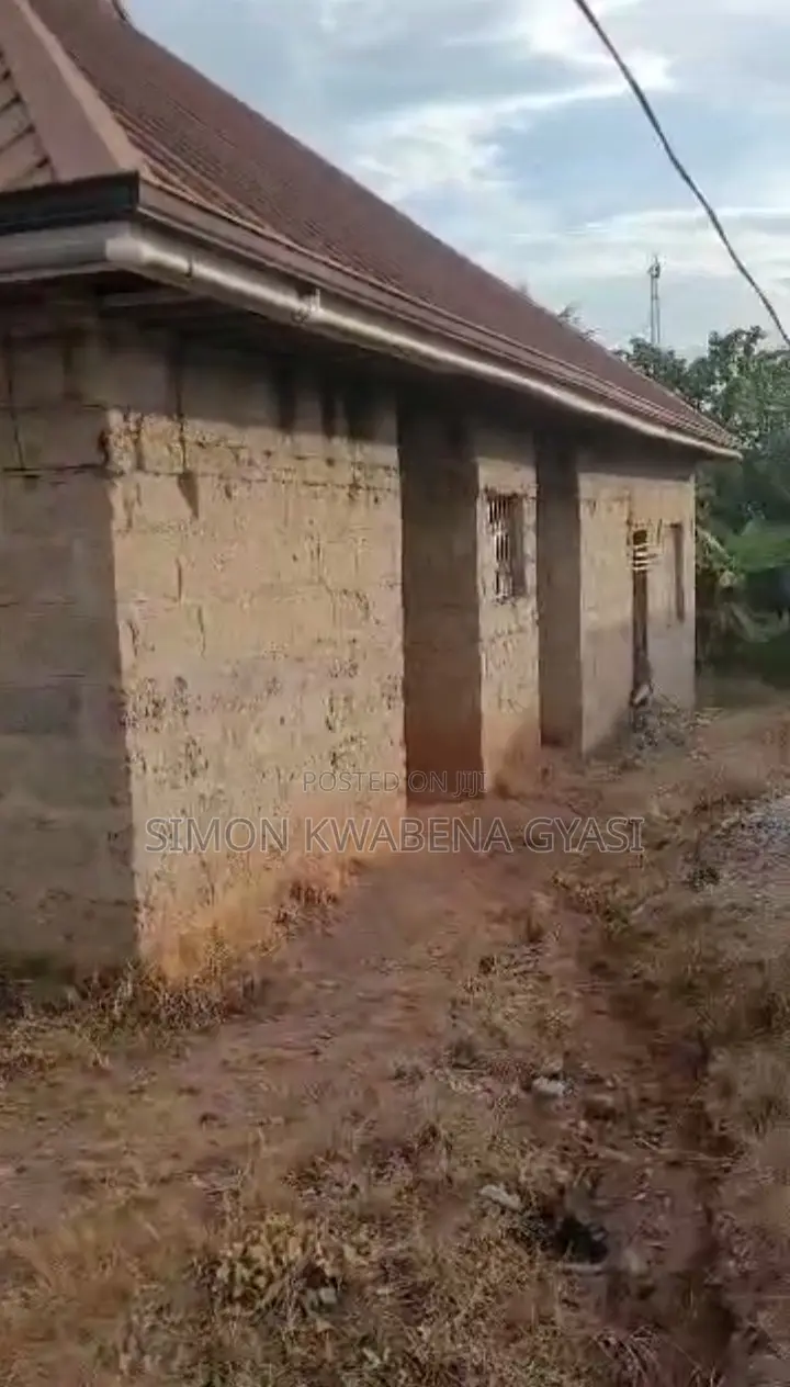 9bdrm House in All Time Estate, Atwima Nwabiagya for sale in Atwima Nwabiagya