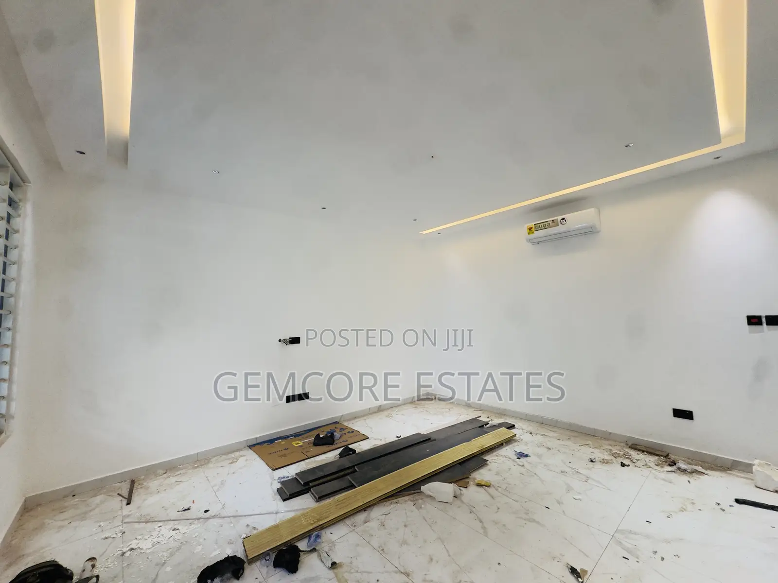4bdrm Townhouse / Terrace in School Junction, Ashaley Botwe for rent in Ashaley Botwe