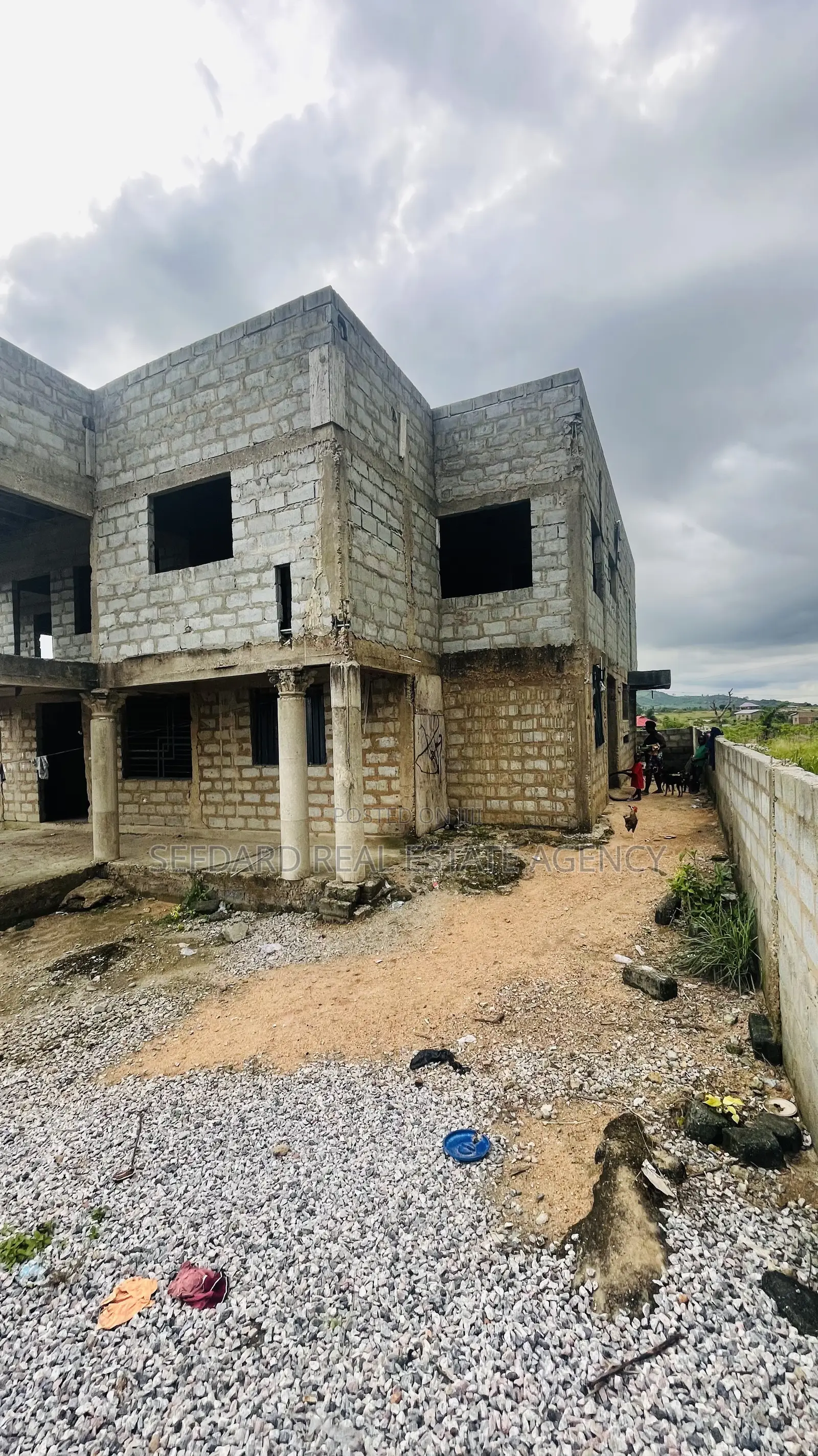 9bdrm House in Sefdard Properties, Amasaman for sale in Amasaman