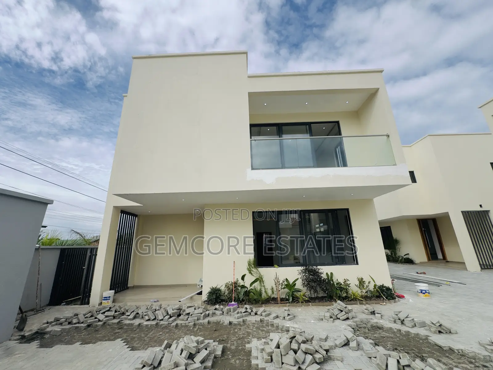 4bdrm Townhouse / Terrace in East Legon for rent in East Legon