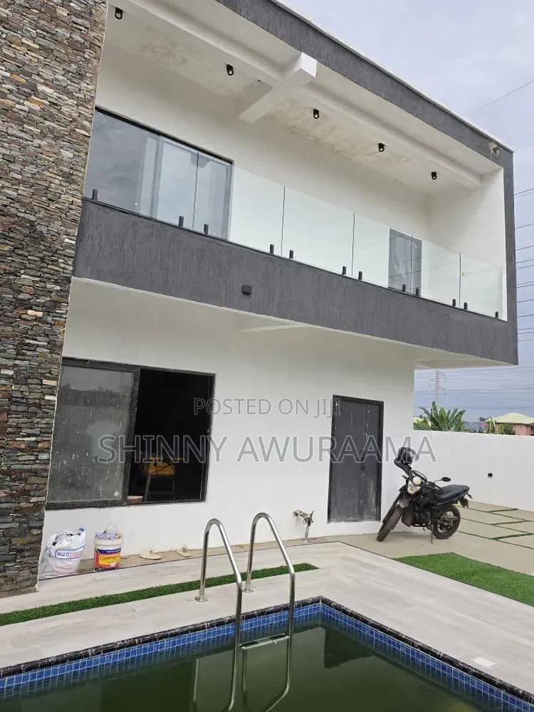 4bdrm House in East Legon, American House for sale in American House