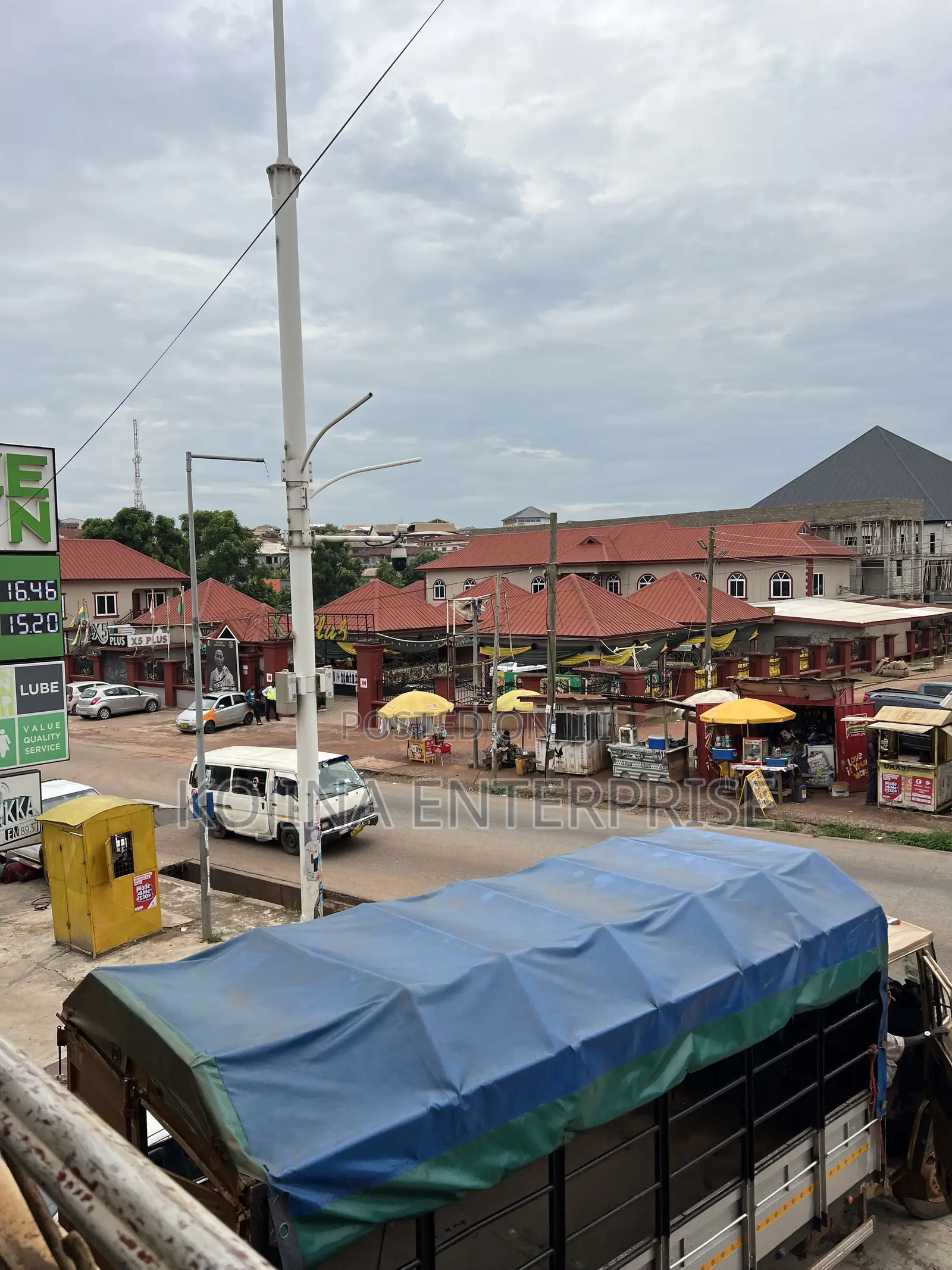 100sqm Roadside Warehouse for Rent at Krofrom in Kumasi Metropolitan