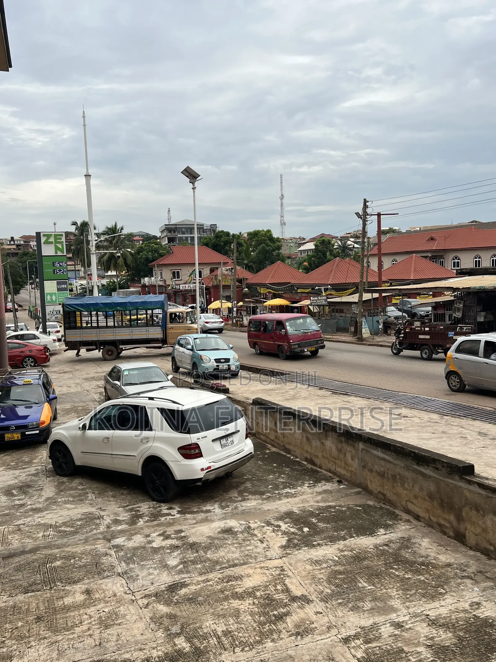 100sqm Roadside Warehouse for Rent at Krofrom in Kumasi Metropolitan