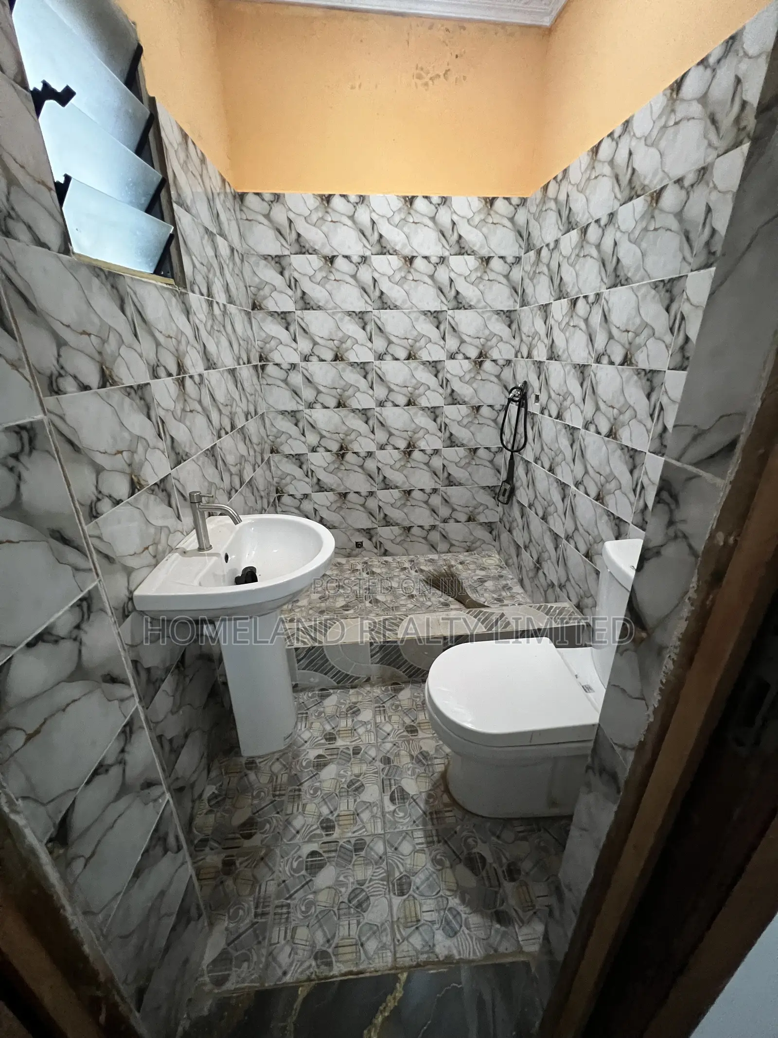 1bdrm Apartment in Police Station, Adenta for rent in Adenta