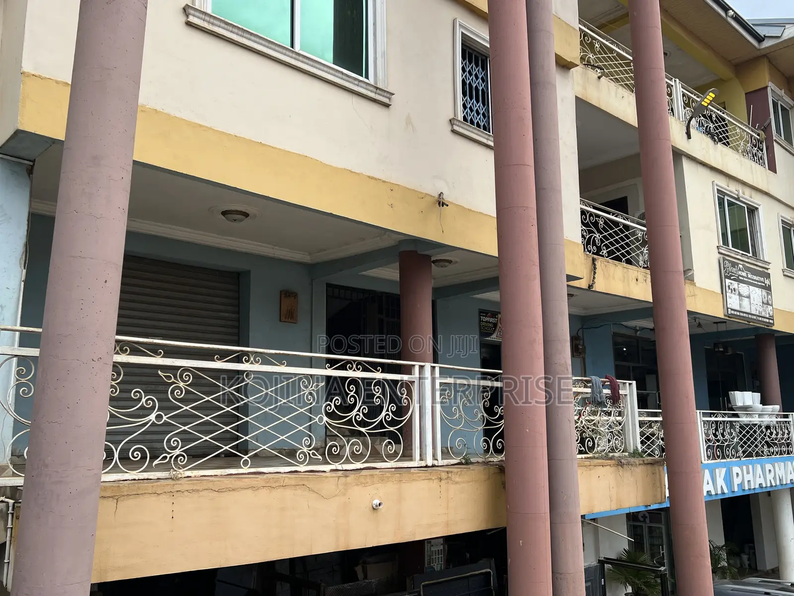 Roadside 50sqm Commercial Stores Krofrom – Prime First Floor Spa in Kumasi Metropolitan