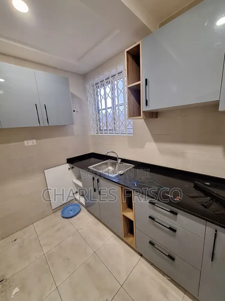 2bdrm Apartment in Botwe School for sale in School Junction