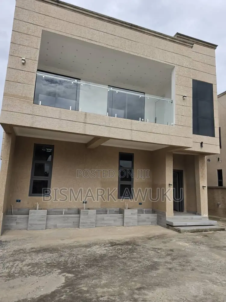 4bdrm House in East Legon for sale in East Legon