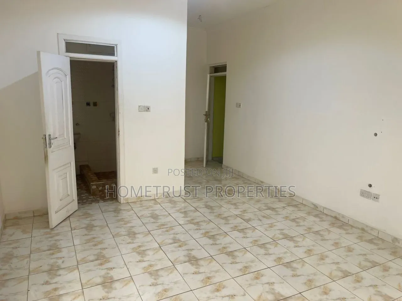 5bdrm House in Amasaman 3 Junction for sale in Amasaman