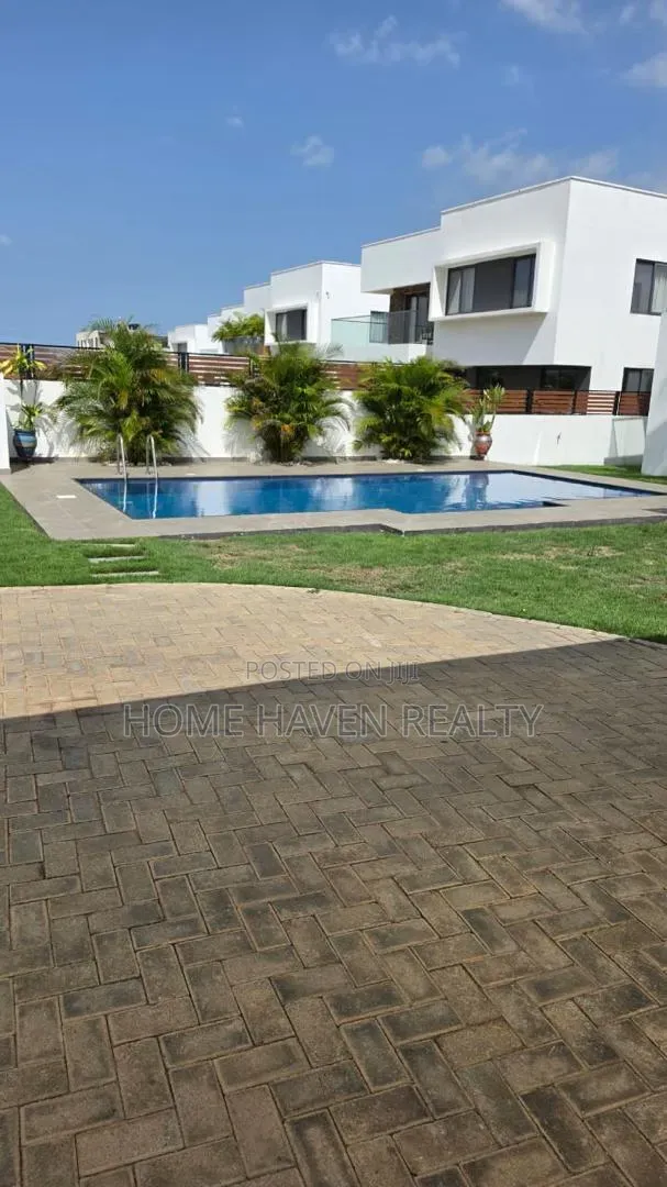 4bdrm House in East Airport, Tseaddo for rent in Tseaddo