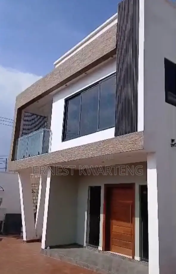 4bdrm Apartment in Grandprestige, Lapaz for rent in Lapaz
